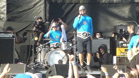 TRAVIS BARKER reunites with with THE AQUABATS as his alter ego, THE BARON VON TITO!! - X96