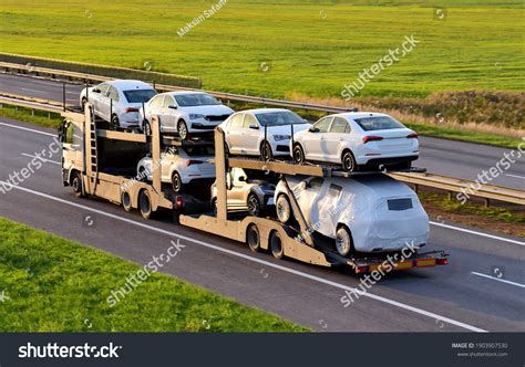 145,915 Trailer Transport Car Images, Stock Photos & Vectors | Shutterstock