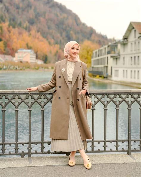 How To Style Skirt For Perfect Hijab Winter Outfit Hijab