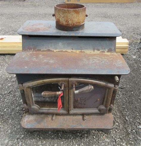 Old Lopi Wood Stove Albrecht Auction Service