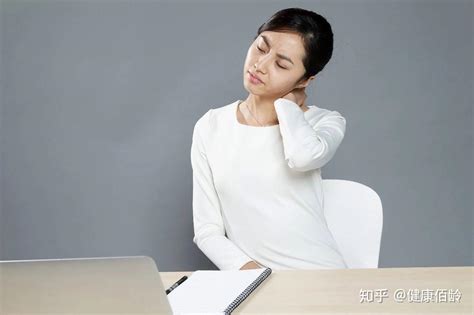 为什么脖子一转就咔咔响？这几类人群千万不要随意扭脖子 知乎