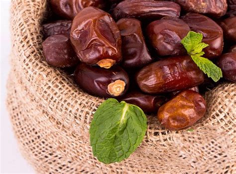 Pemborong Kurma Malaysia Health Benefits Of Ajwa Dates Health