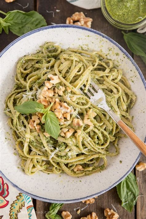 Basil Pesto Sauce Recipe With Walnuts Besto Blog