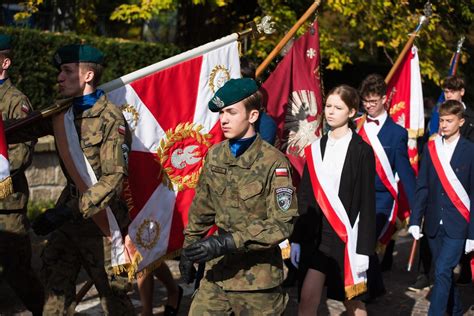 Wieliczka Upami Tni A Pierwszego Dow Dc Marynarki Wojennej To