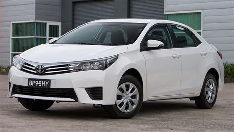 Toyota Corolla manual 2014 review | CarsGuide