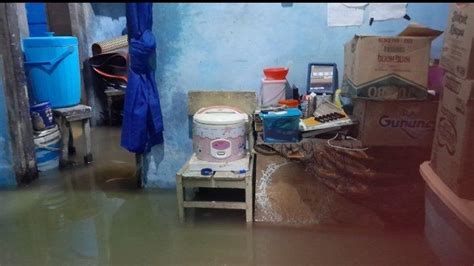 Sejumlah Wilayah Di Kota Serang Terendam Banjir Warga Keluhkan