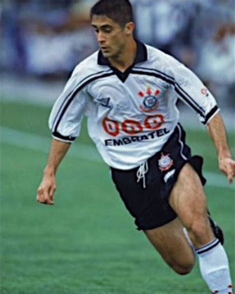 É oficial Corinthians anuncia Sylvinho como novo técnico até 2022