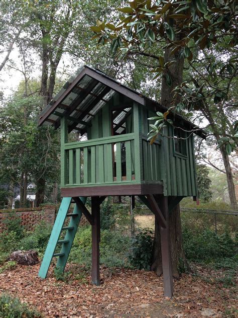 Kids Tree House We Built From Salvaged Wood Play Tree House