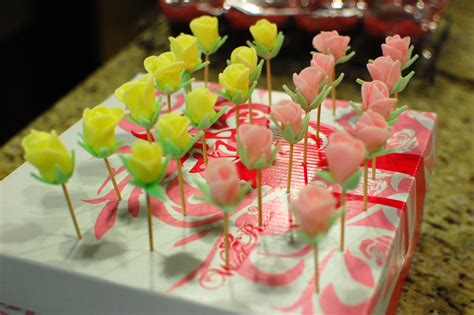 Royal Icing Recipe For Piping On Fondant