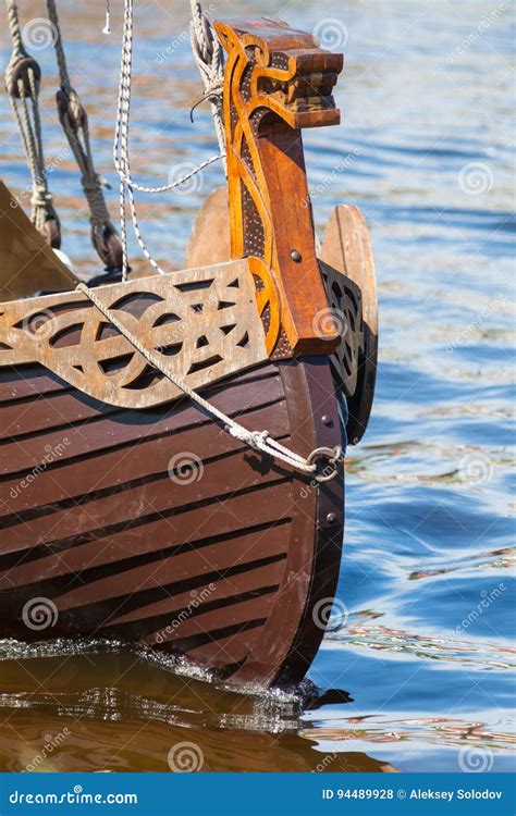 Viking Ship Foto De Stock Editorial Imagem De Navio 94489928