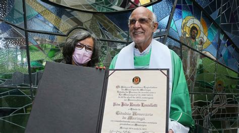 Padre J Lio Lancellotti Recebe O T Tulo De Cidad O Honor Rio De Maring