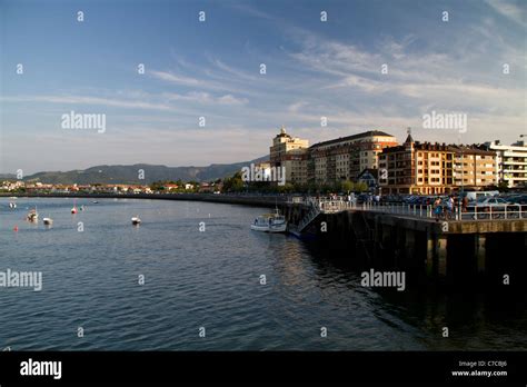 Hondarribia Fotograf As E Im Genes De Alta Resoluci N Alamy