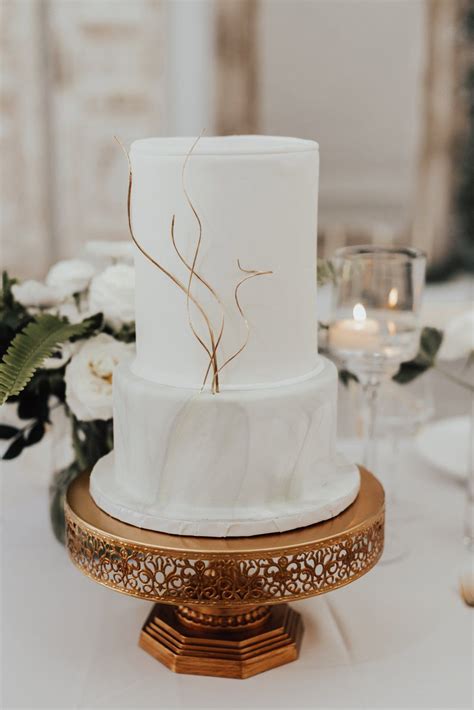 Marble Wedding Cake With Gold Accents A Modern Minimalist Wedding