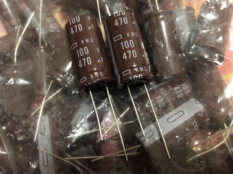 New Nippon Kmg V Uf X Mm Chemi Con Electrolytic Capacitor