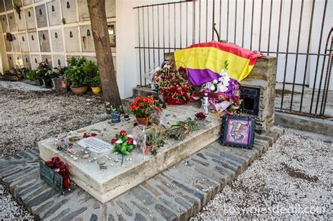 Collioure Y Machado El Pueblo Que Fue Testigo De La Muerte Del Gran Poeta