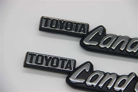 Toyota Land Cruiser Fj Side Emblems Emblemas Logo Set Pair Pins