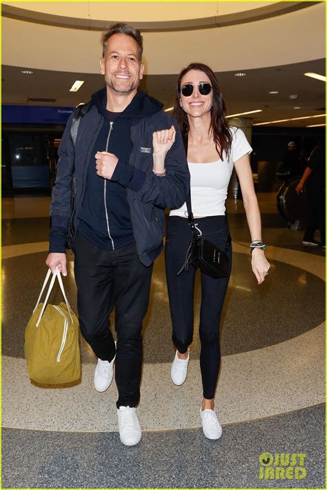 Ioan Gruffudd Fianc E Bianca Wallace Arrive Back In L A After