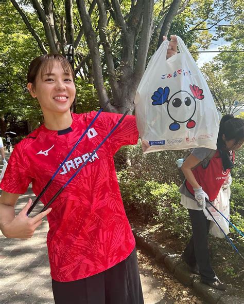 迫田さおりさんのインスタグラム写真 迫田さおりinstagram「・ 今日は代々木公園から代々木第一体育館の歩道のゴミ拾いをグリーン