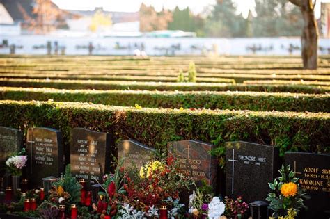 Friedhofsgebühren Ratgeber Bestattung Österreich