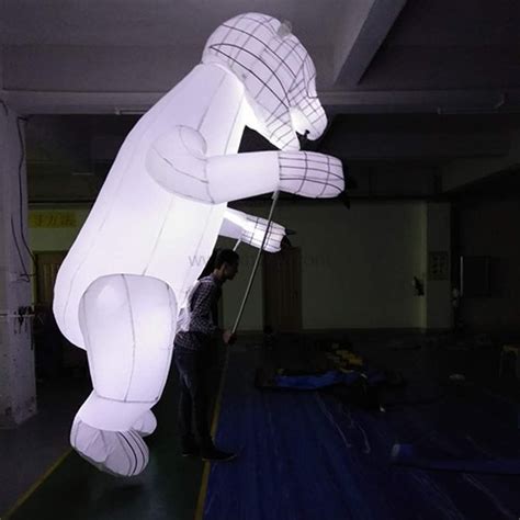 inflatable Polar Bear Parade led- XiangHe Inflatable