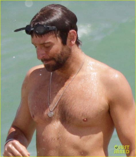 Bradley Cooper Shirtless Vidcaps Naked Male Celebrities