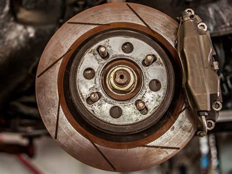 How To Remove Rust From Brake Rotors Reader S Digest Canada