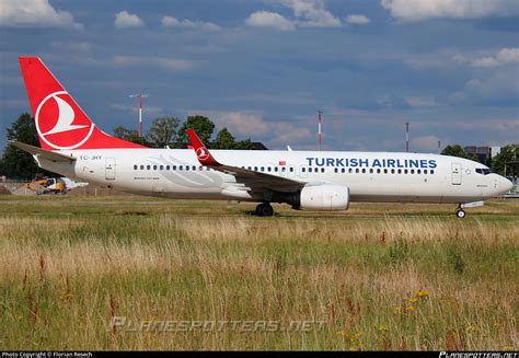 TC JHY Turkish Airlines Boeing 737 8F2 WL Photo By Florian Resech ID