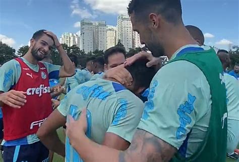 Novidades Na Sele O Rony E Veiga S O Festejados Em Treino Do