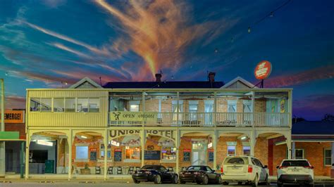 Hotel Motel Pub Leisure Property Sold In The Parade Tumbarumba