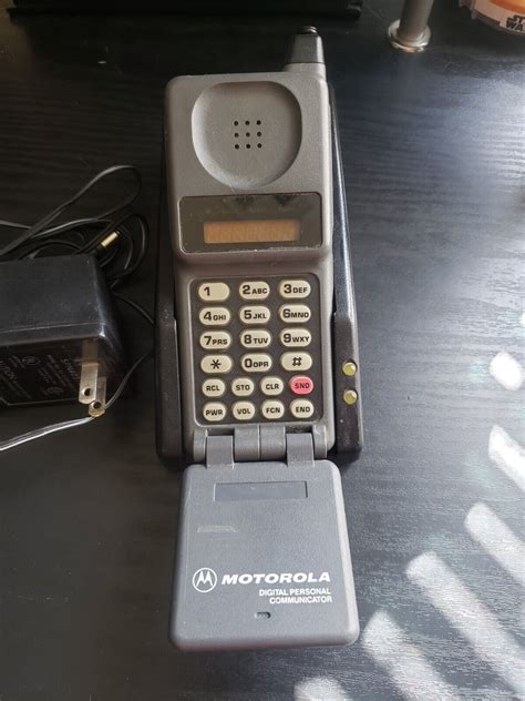 🔥🚨vintage Motorola 90s Brick Cell Phone Working W Og Charger Rare Ebay