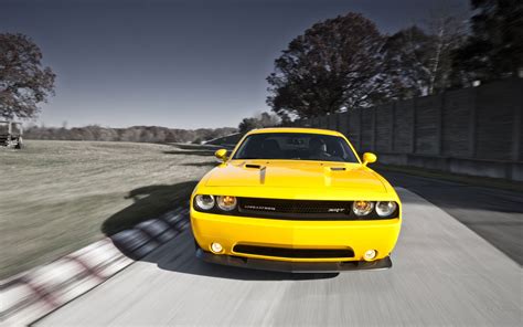 Yellow Dodge Challenger HD wallpaper | Wallpaper Flare