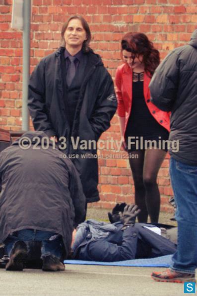 Emilie De Ravin And Robert Carlyle On Set Once Upon A Time Photo