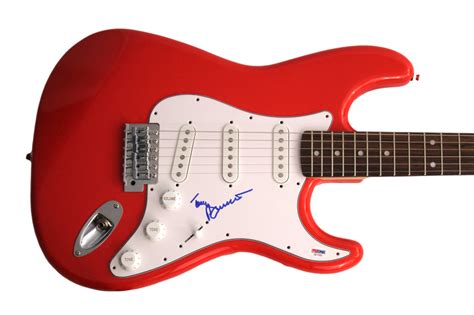 TONY BENNETT SIGNED AUTOGRAPH FULL SIZE R FENDER ELECTRIC GUITAR RARE