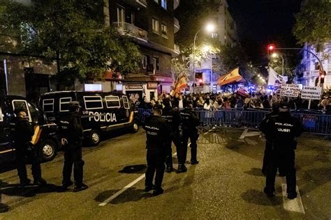 Decimos Ptima Protesta Contra S Nchez En La Sede Del Psoe En Ferraz