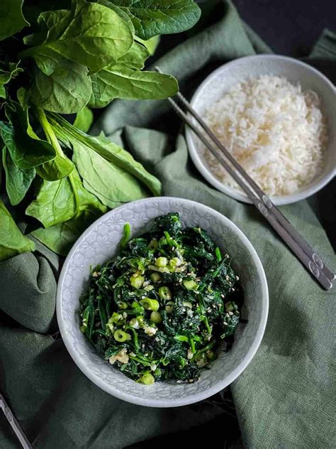 Korean Spinach Side Dish Sigeumchi Namul 시금치나물 Recipe Korean