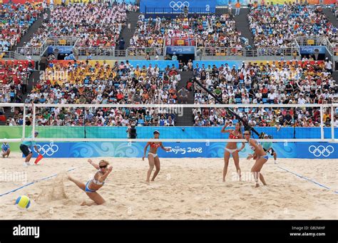 Georgias Andrezza Chagas And Cristine Santanna In Action Against