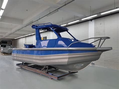 6m 20FT Fast Speed Comfortable Aluminum Cabin Boat With Hardtop Fishing