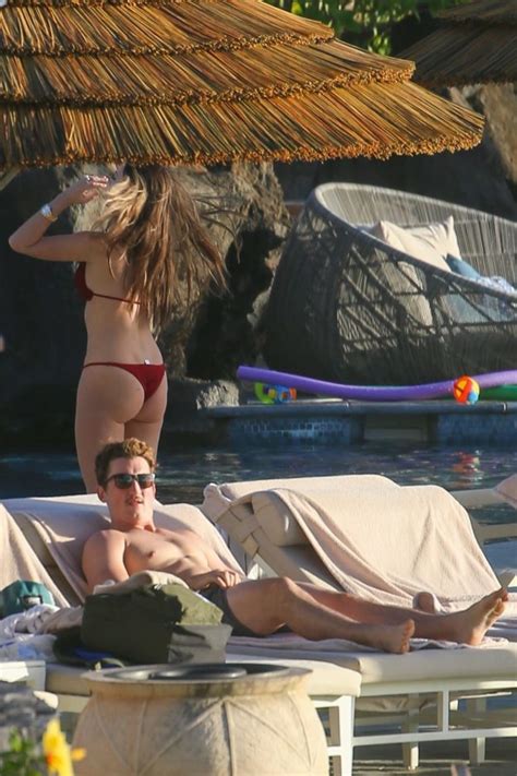 Keleigh Sperry Fappening Sexy Bikini Pics The Fappening