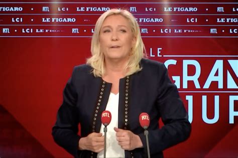 Coronavirus Marine Le Pen Condamne Le Tri D Un Certain Nombre De