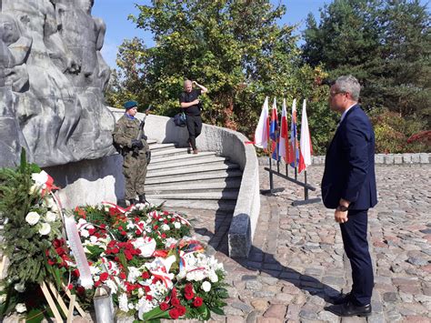 Uroczystość ku czci poległych i pomordowanych w okresie II wojny