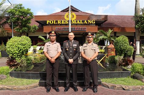 Peringati Hari Kesaktian Pancasila Dua Personel Polres Malang