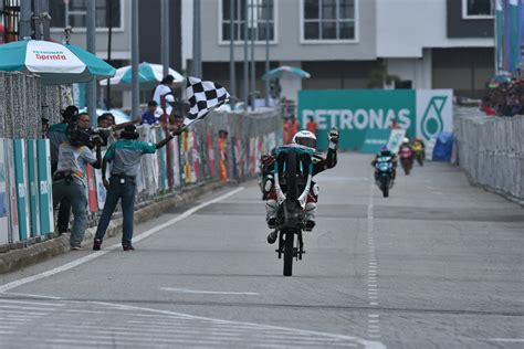 Malaysian Cub Prix Kasma Daniel Meraih Kemenangan Ke Empat Sebelum