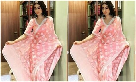 Mouni Roy Looks Like A Sight To Behold In A Pastel Pink Aesthetic Saree