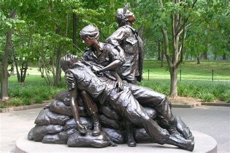 Emotional Memorial Day Tribute – Vietnam Nurses - Leading With Honor®