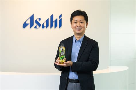 アサヒ飲料が12年ぶりに、緑茶の新ブランド「アサヒ 颯」を発売。 「香りの良い緑茶でリラックス」という新しい価値訴求で差別化を図る 広告朝日