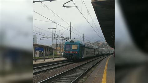 Genova Ubriaco Si Sdraia Sui Binari A Sampierdarena Treni Bloccati