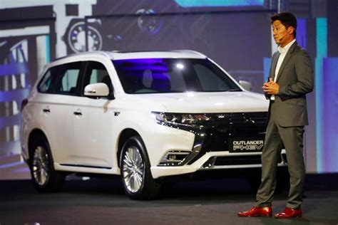 Mitsubishi Outlander PHEV Bukan Untuk Kejar Volume Penjualan