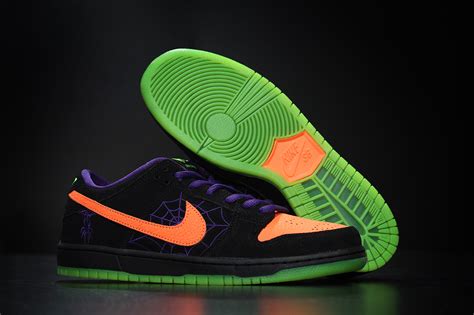 ハロウィン NIKE SB DUNK LOW NIGHT OF MISCHIEF サイズ