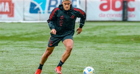 Carro Do Atacante Pedro Do Flamengo Roubado Na Linha Vermelha