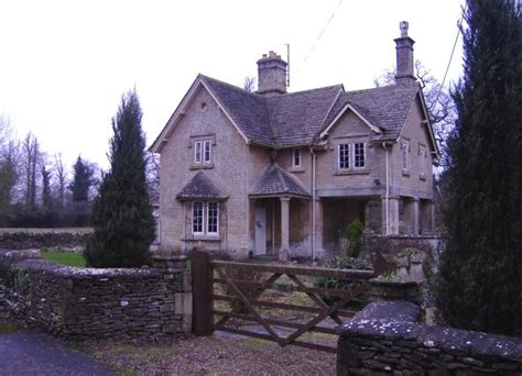 Foscote Cottage © Roger Cornfoot Geograph Britain And Ireland